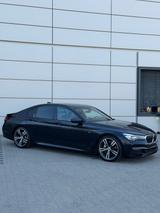 BMW 730d - M-Paket/Schiebedach/Apple CarPlay/Head-Up - BMW 730 in Essen