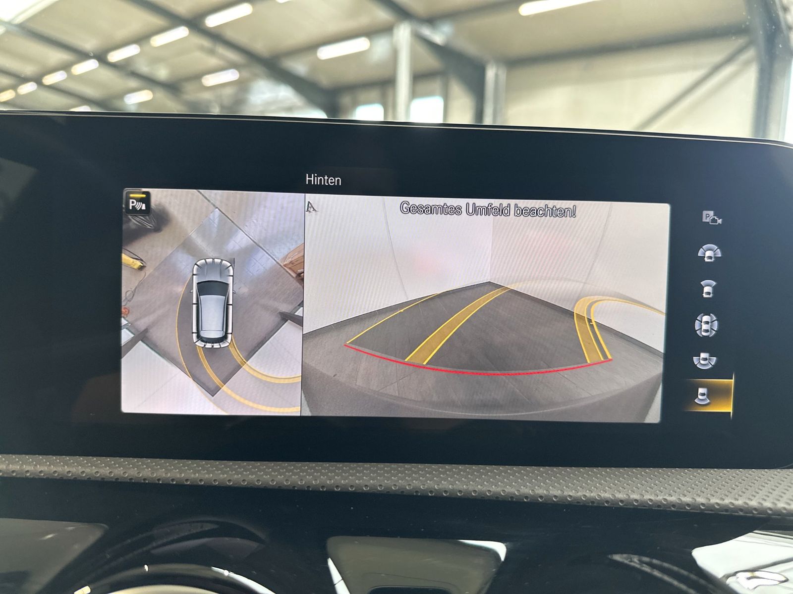Fahrzeugabbildung Mercedes-Benz CLA 200 Shooting Brake 4M AMG-Line NAV+LED+360°