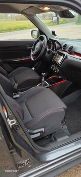 Suzuki Swift 1.4 BOOSTERJET HYBRID Sport Sport 8 Fach - Suzuki Swift von privat