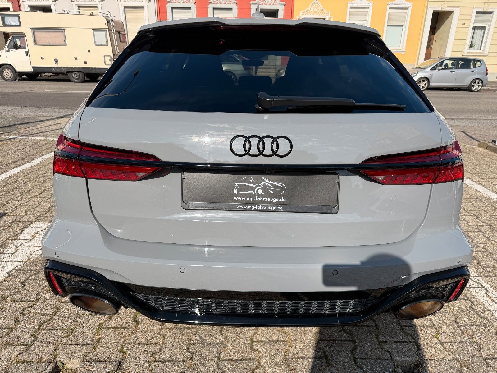 Fahrzeugabbildung Audi RS6 Avant 4.0 TFSI quattro 1-HD. RS DYNAM. NARDO
