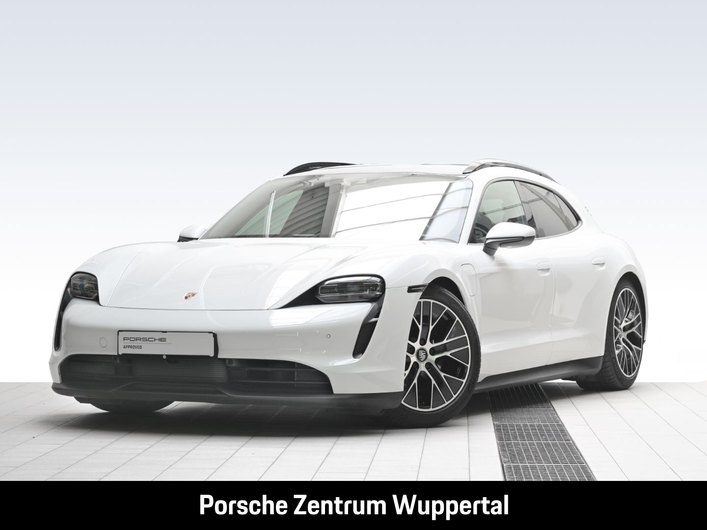 Porsche Taycan Sport Turismo Luftfederung Panoramadach