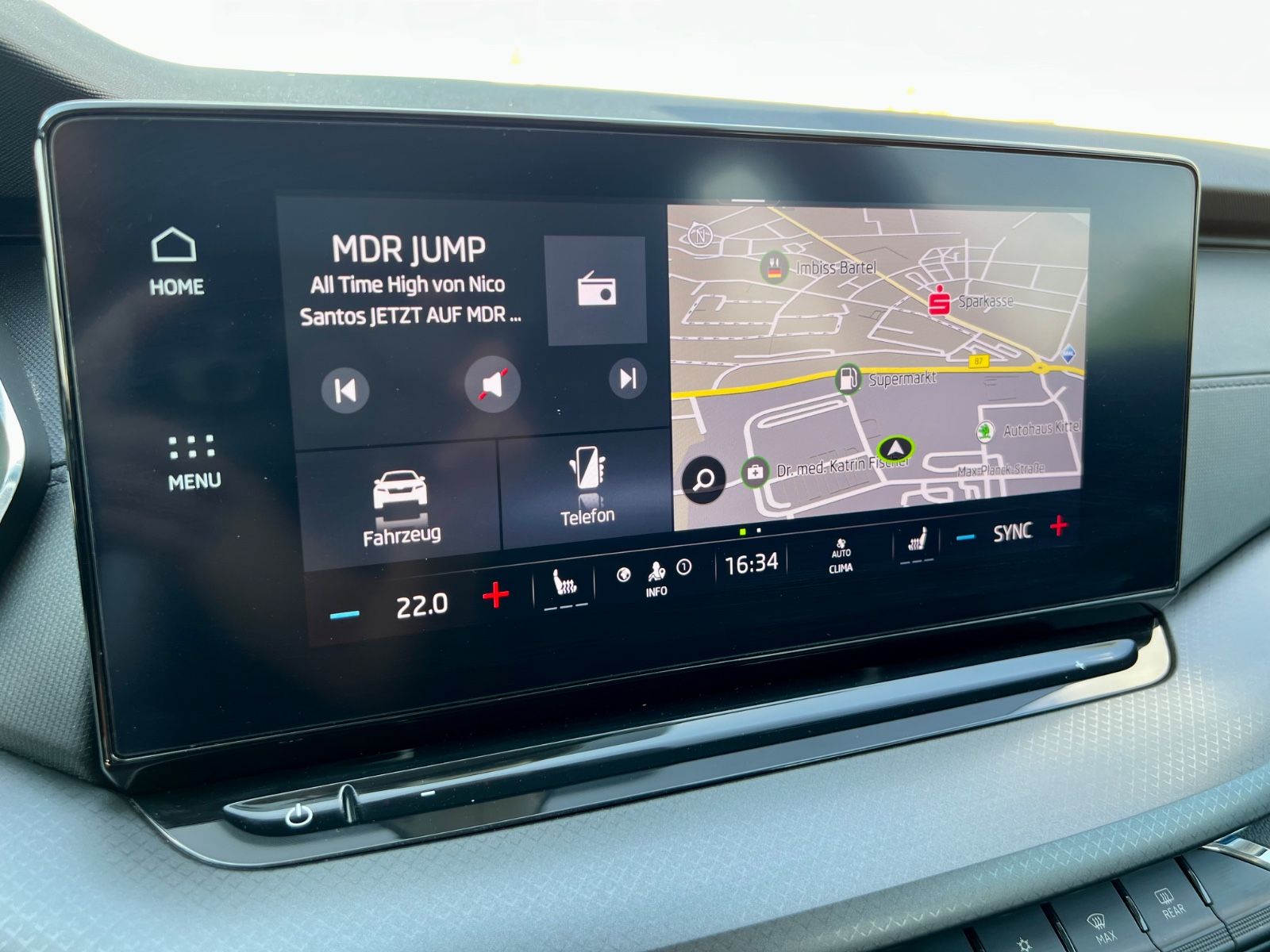 SKODA Octavia Combi Ambition AHK AAC SHZ NAVI CARPLAY