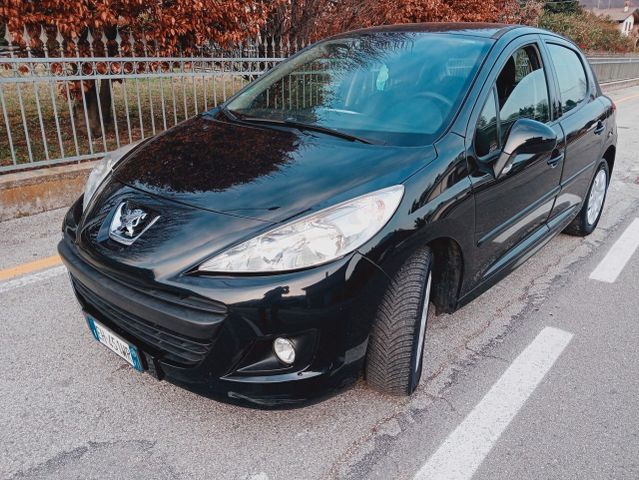 Peugeot 207 1.4 HDi 70CV 5p. Active