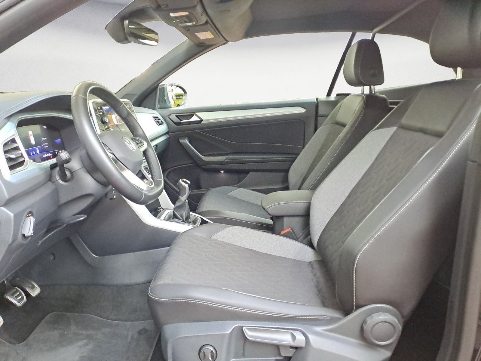 Volkswagen T-Roc - Bild 8