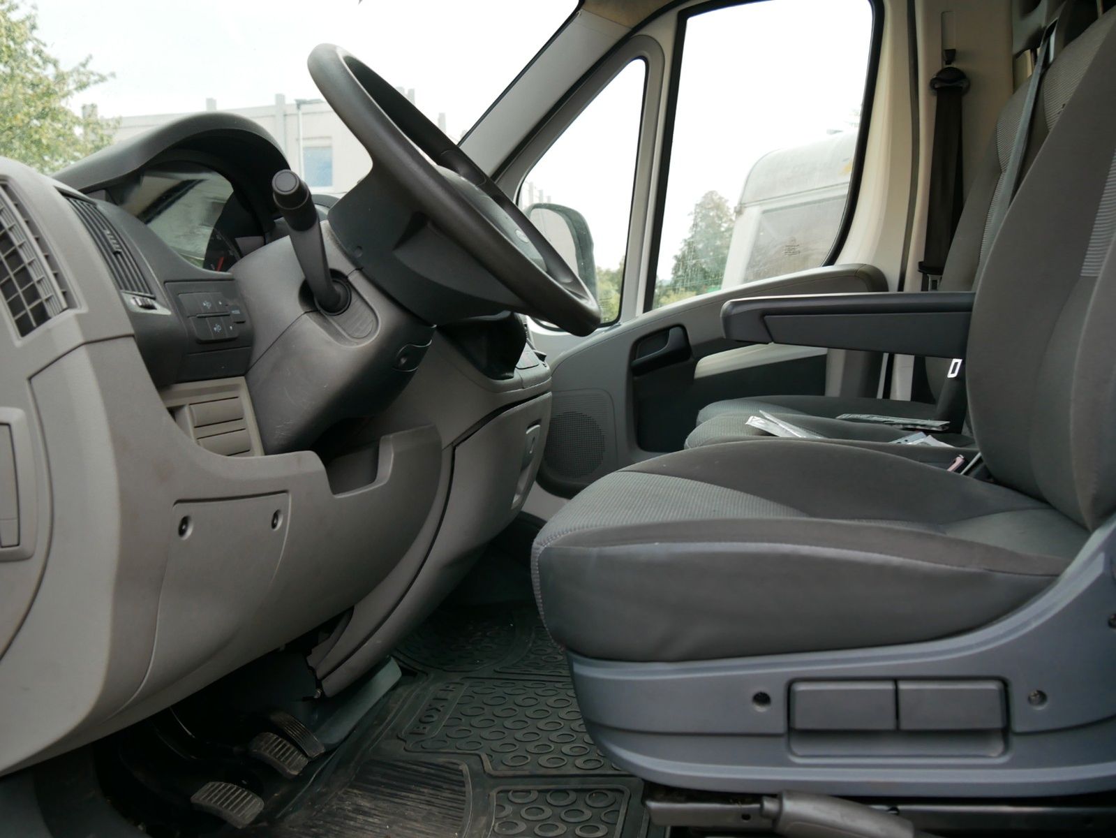 Fahrzeugabbildung Peugeot Boxer *STREETFOOD*IMBISSWAGEN*TOP*