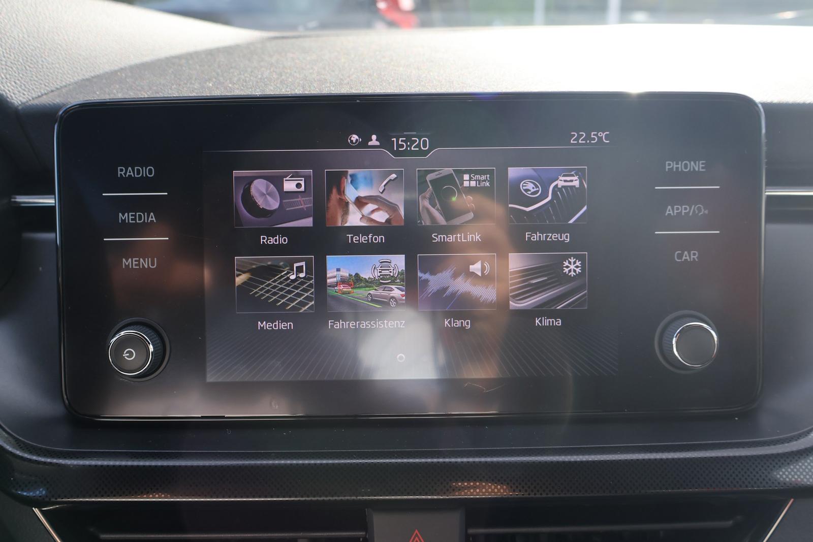 Skoda Scala 1.5 TSI Style LED Sitzheizung Tempomat PDC