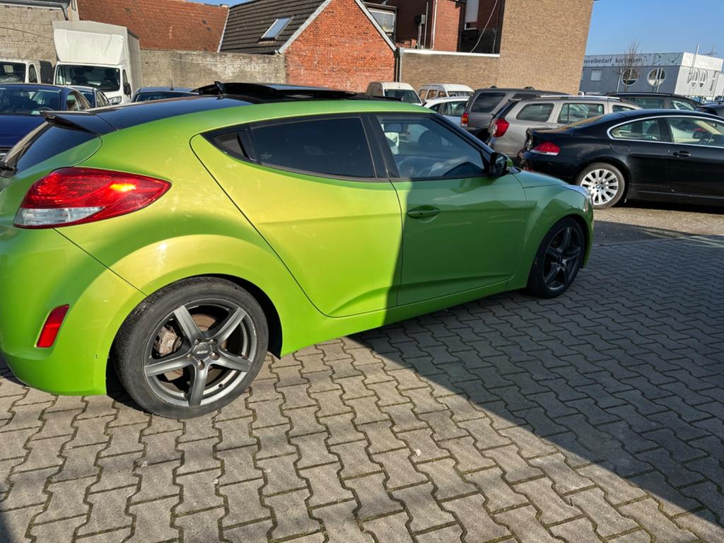 Hyundai Veloster