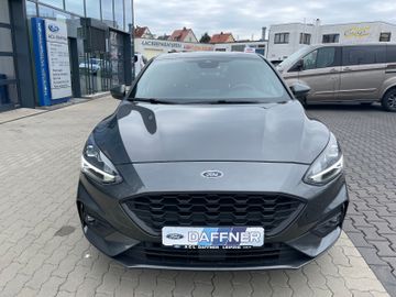 Fahrzeugabbildung Ford Focus Lim. ST-Line