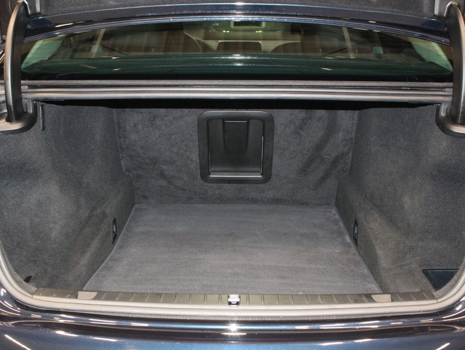 Fahrzeugabbildung BMW 730d*M-Sport Paket*Hud*Standh.GSD.Massagesitze