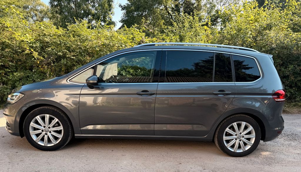 Image of Volkswagen Touran