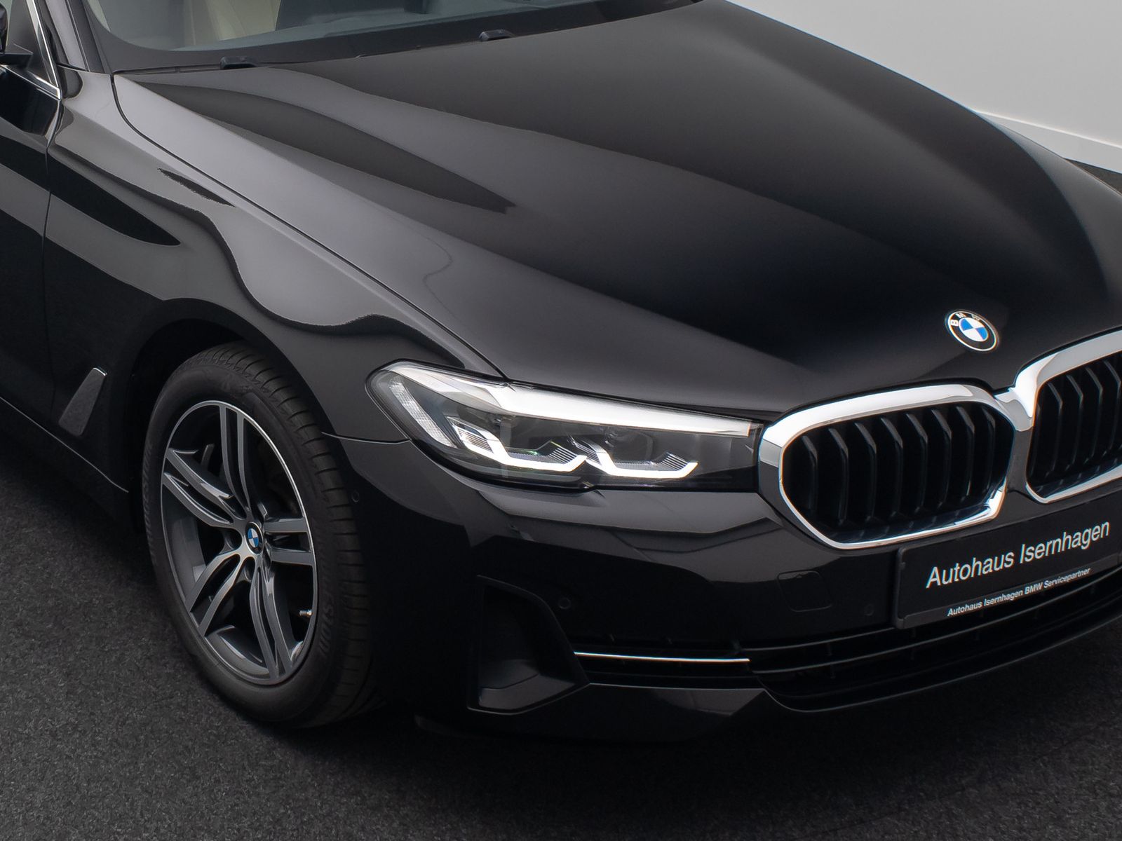 Fahrzeugabbildung BMW 520i HUD HiFi DAB Kamera Leder Alarm 4xKlima