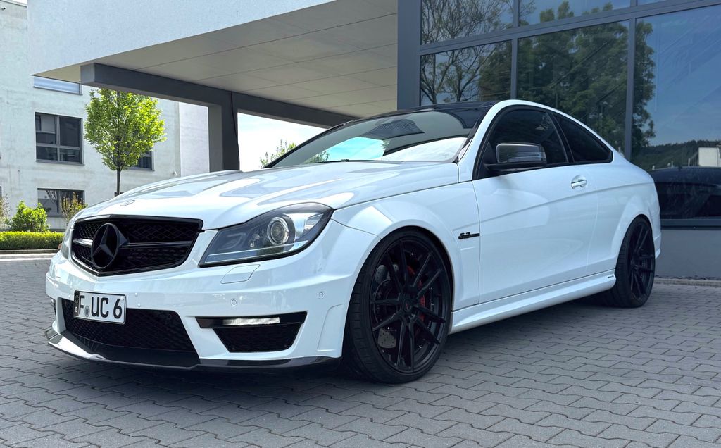 Mercedes-Benz C 63 AMG