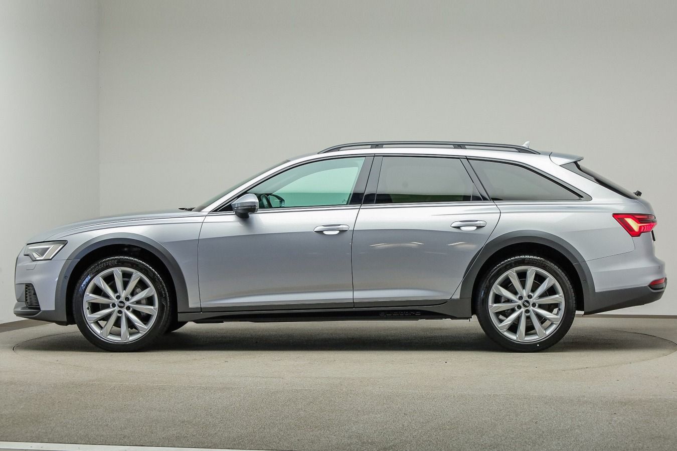 Audi A6 allroad 45 TDI Matrix, Tour, HUD, Sound, Navi imagem 3