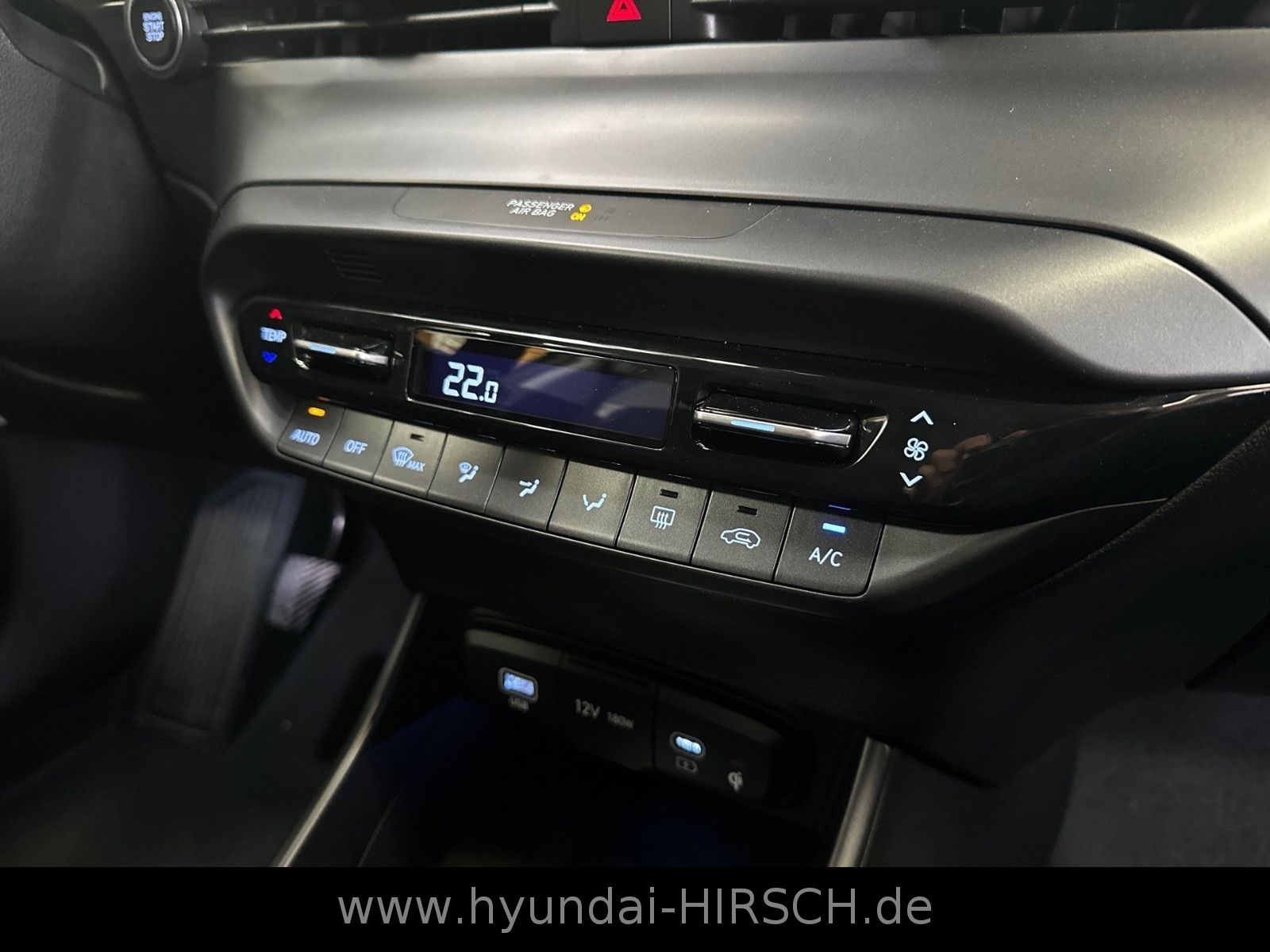 Fahrzeugabbildung Hyundai i20 Facelift (2024) 1.0 M/T TREND Komfortp. NAVI