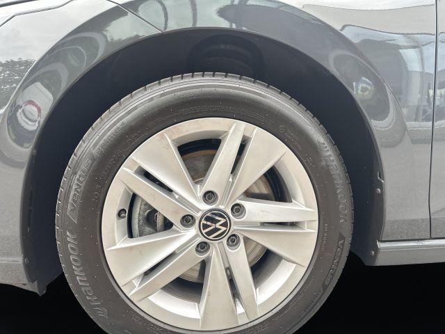 Golf VIII Variant 2.0 TDI Life NAVI LED 16 ALU S