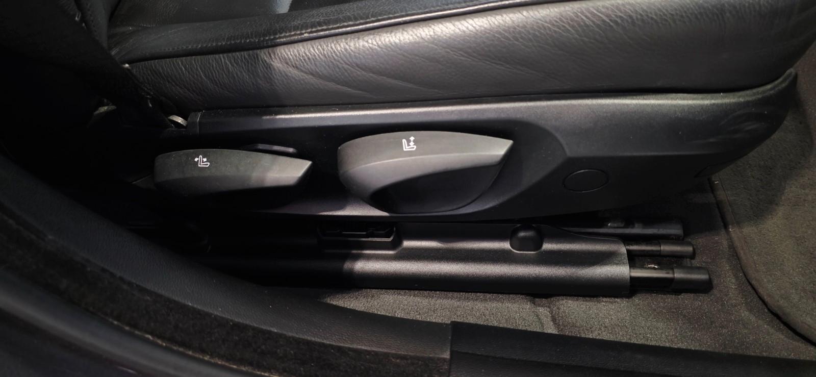 BMW 320 2006 — photo 23