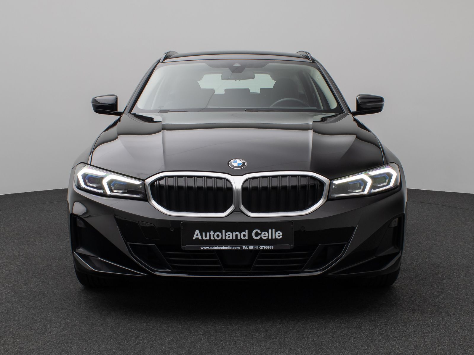 Fahrzeugabbildung BMW 320d Kamera DAB HUD Lenkradheizung Alarm Sport