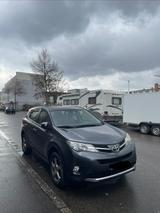Toyota RAV 4 2,2-l-D-4D 4x4 | TÜV NEU |   - gebrauchte Toyota RAV 4 aus dem Jahr 2013
