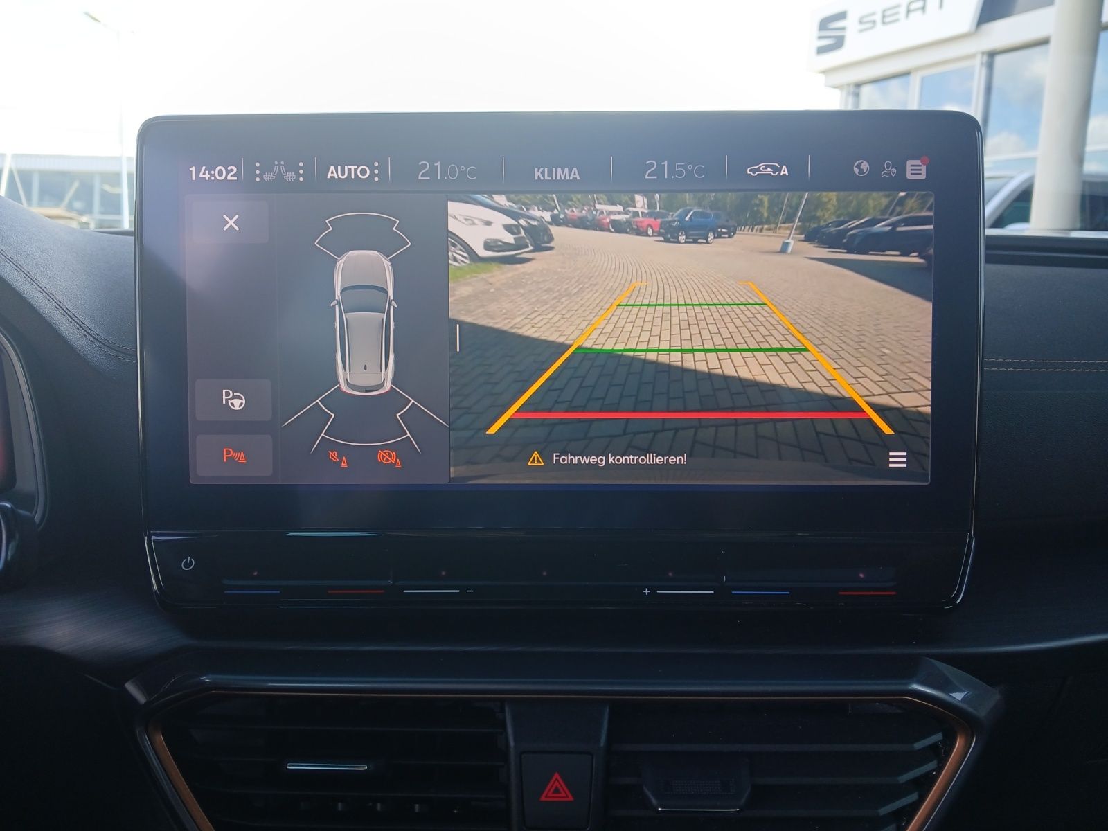 Fahrzeugabbildung CUPRA Formentor VZ DSG 4Drive LED AHK Navi Pano ACC RF