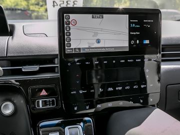 Hyundai Staria 1.6 Prime Hybrid 2WD Autobahnassistent