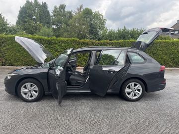 Volkswagen Golf - 9