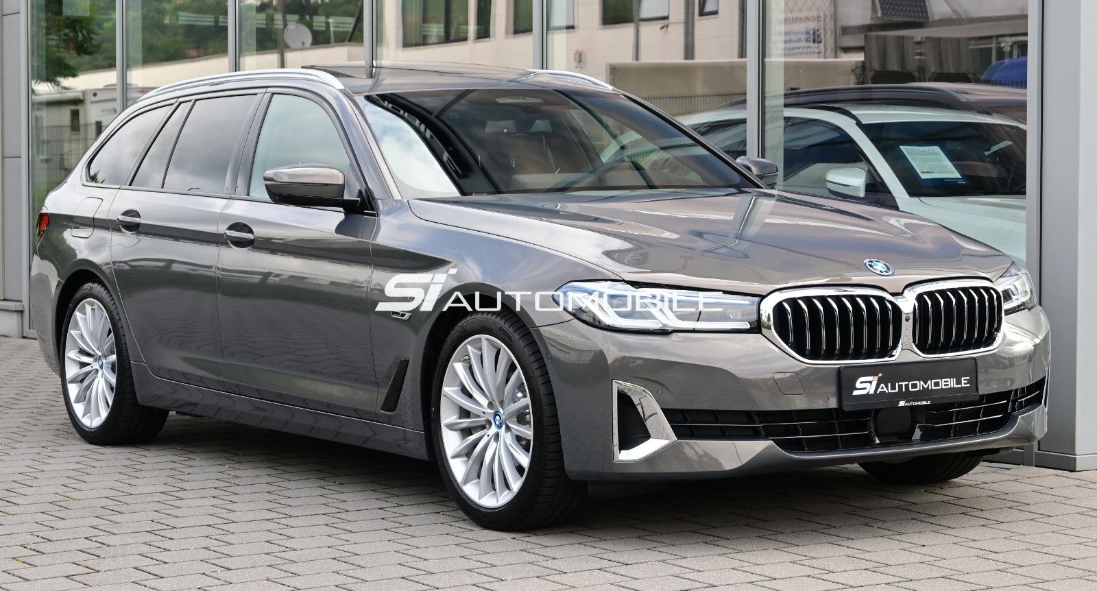 Fahrzeugabbildung BMW 530e xDr. Touring °UVP 107.885€°B&W°INDIVIDUAL°