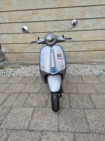 Vespa Elettrica 45 km/h NUR 800 KM Autoführerschein