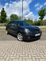 Renault Clio 1.2 16V - Renault Clio aus 2003: 1.2