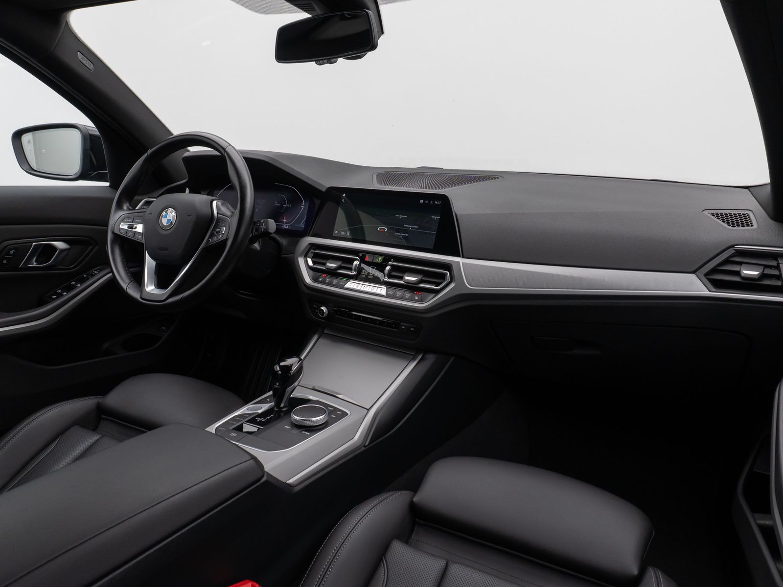Fahrzeugabbildung BMW 320d xD Laser DAB PDC AHK Alarm Komfort Sport