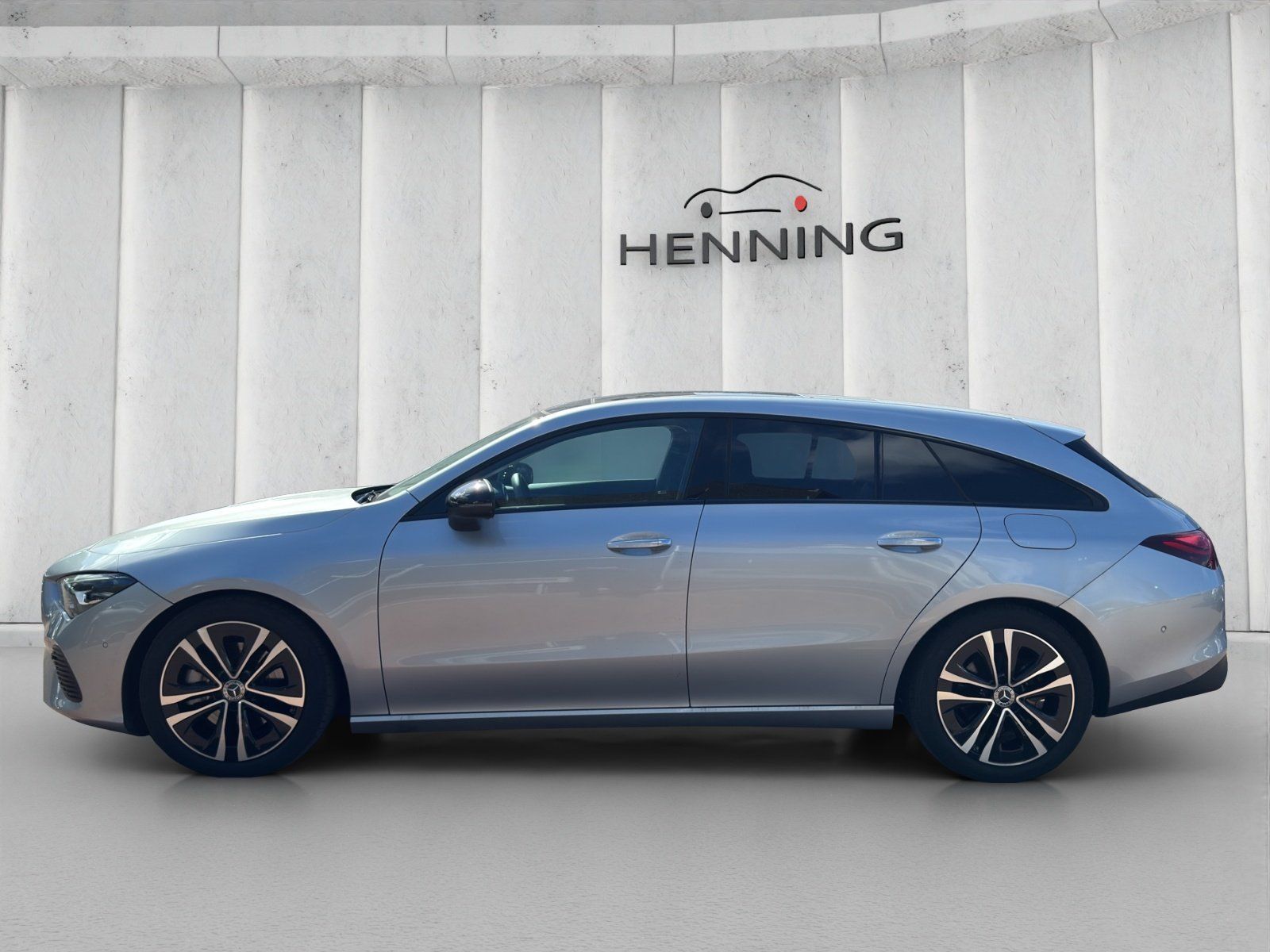 Mercedes-Benz CLA 220 d SB Night Panorama Burmester Sthz DIS foto 2