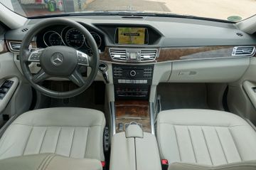 Mercedes E 300 - 3