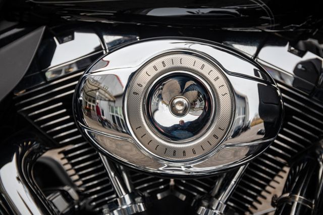 Fahrzeugabbildung Harley-Davidson FLHTCU Ultra Classic Electra Glide JEKILL & HYDE