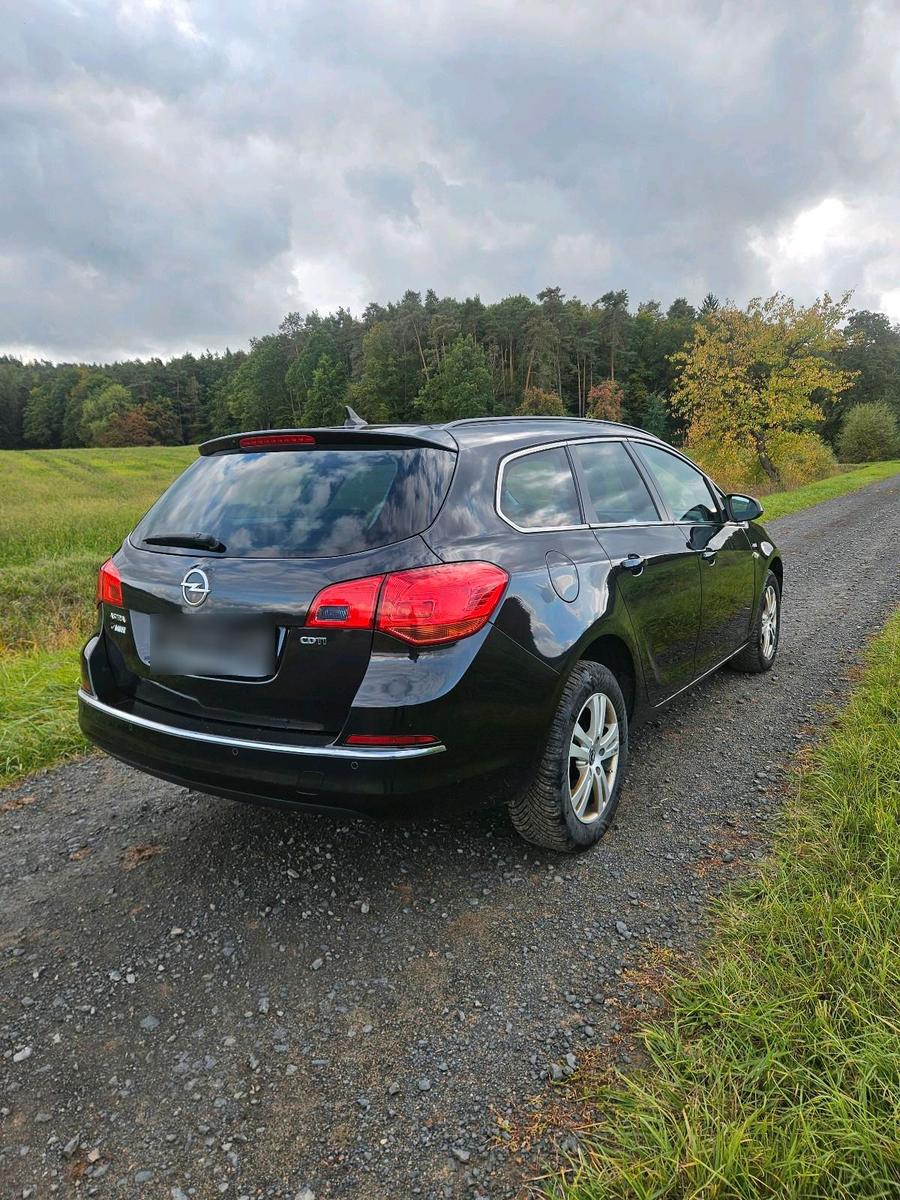 Opel Astra 2015 — engine 131 HP (96kW)