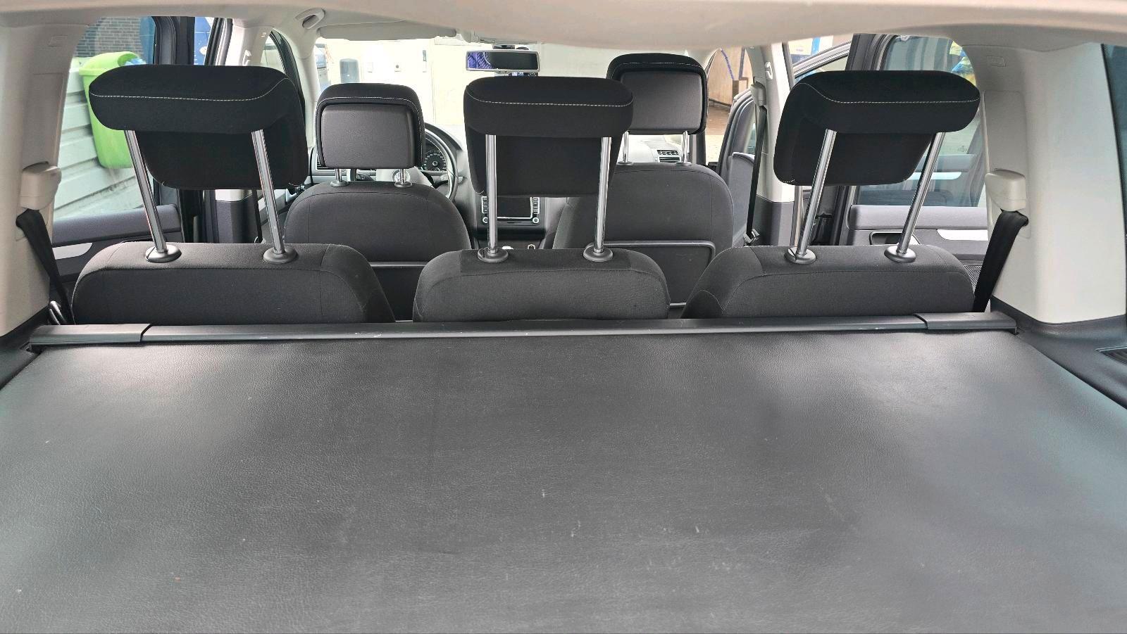 Volkswagen Touran 2015 — photo 9