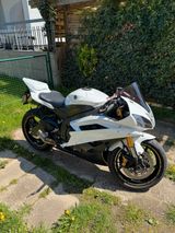 Yamaha YZF R6 weiß  - Angebote entsprechen deinen Suchkriterien