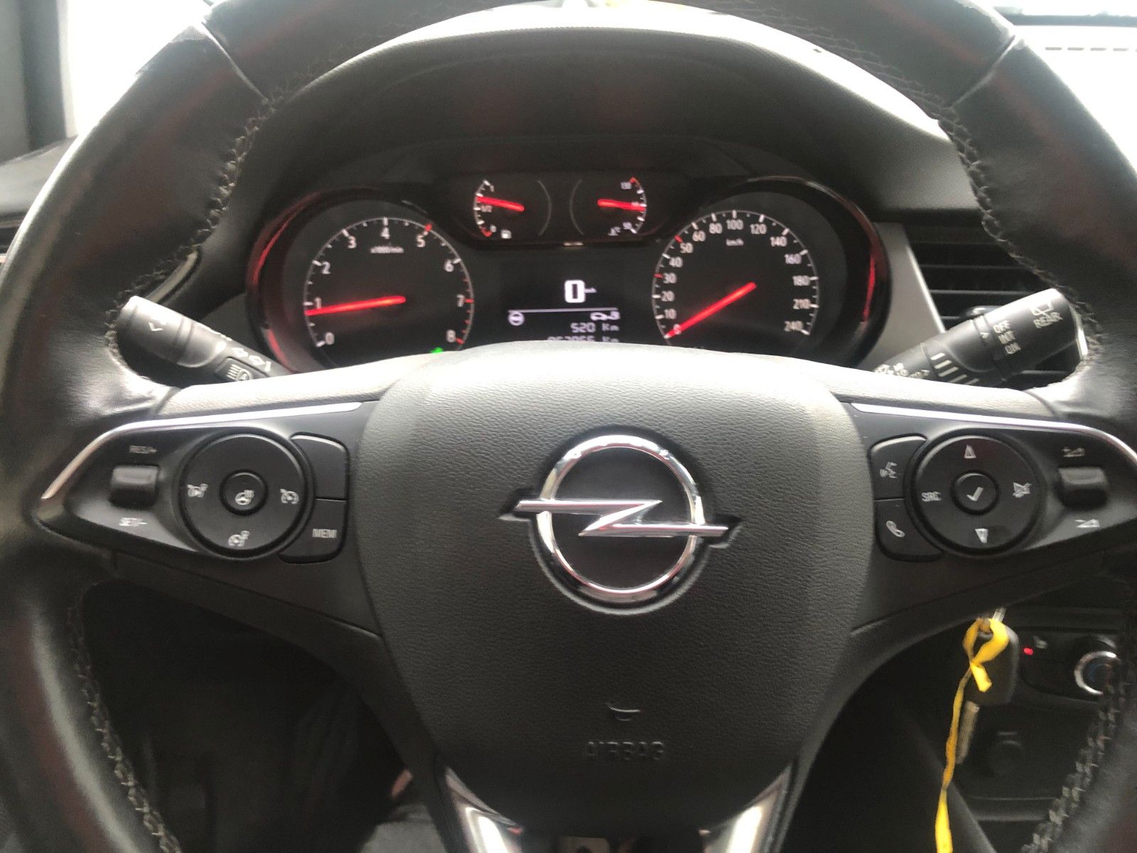 Fahrzeugabbildung Opel Crossland (X) Edition