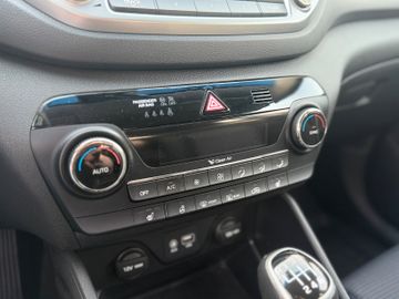 Hyundai Tucson * 2WD*SHZ*LHZ*DSR *