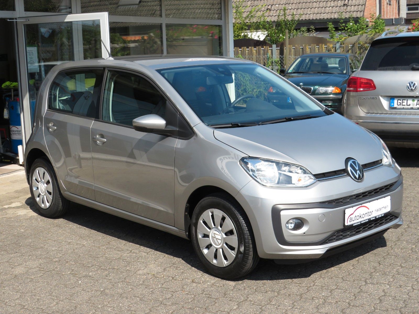 Fahrzeugabbildung Volkswagen up! 4-TÜREN CLIMATRONIC SITZH. MAPS&MORE, 1.HD