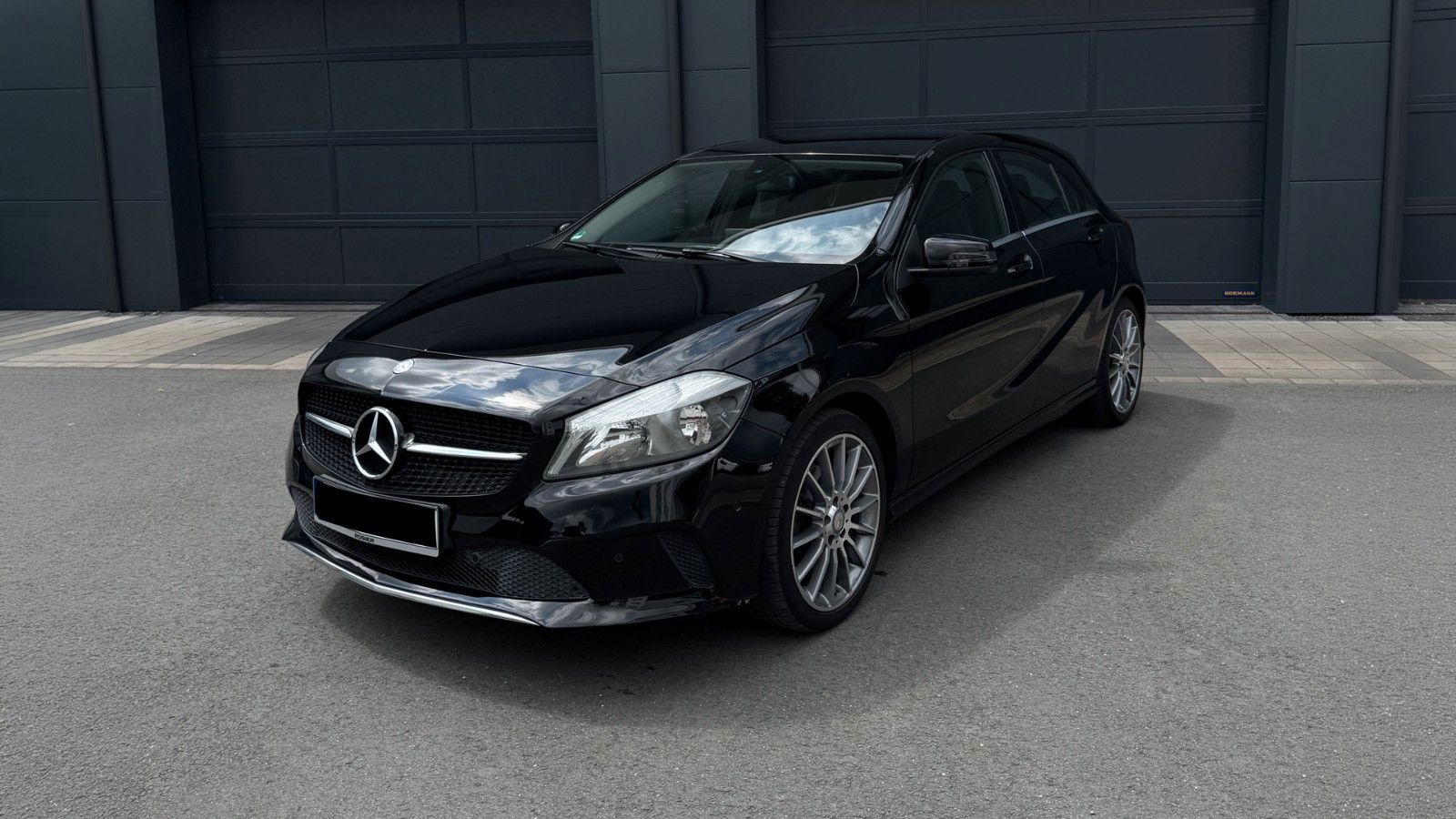 MERCEDES-BENZ A 180 | Frisch TÜV + Bremsen neu | 8x bereift