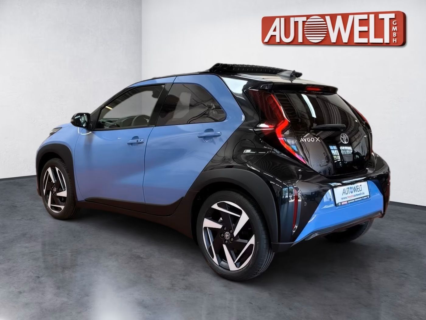 Fahrzeugabbildung Toyota Aygo X Hybrid Lounge Canvas-Premium-Faltdach JBL