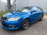 Skoda Octavia 2.0 TDI DSG RS Combi - Skoda Octavia aus 2011: RS Combi