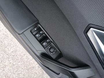 Seat Leon Sportstourer Reference - Bild 12