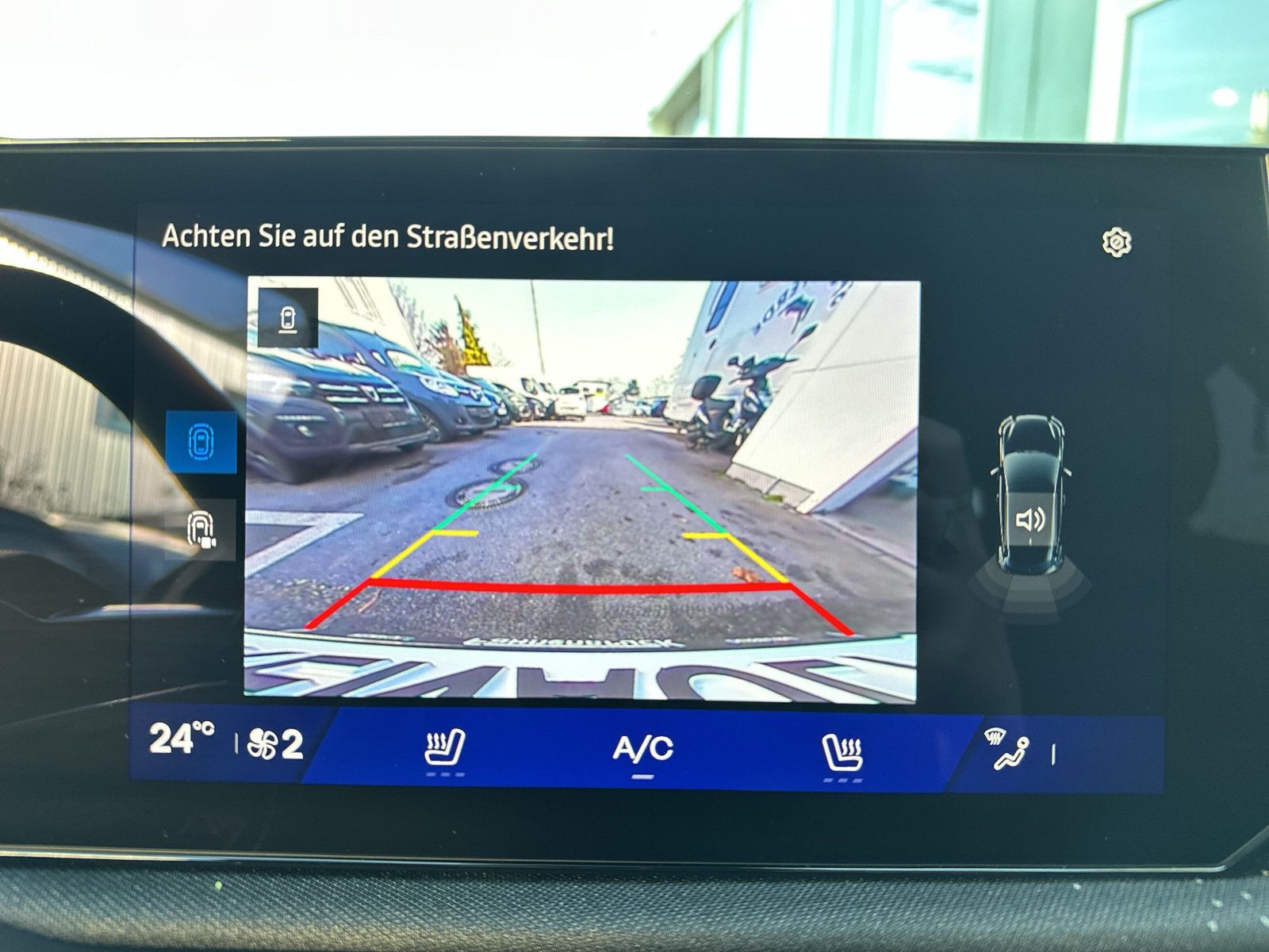 Renault Clio - Bild 17