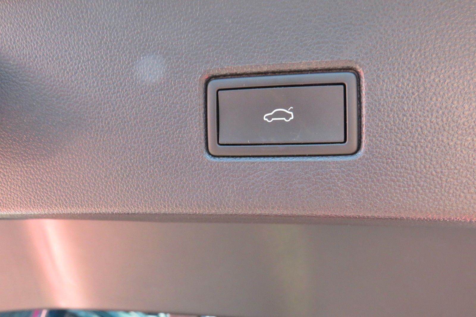 Fahrzeugabbildung Volkswagen T-Roc Style ACC KAMERA SITZH. KEYLESS PDC APP 1H