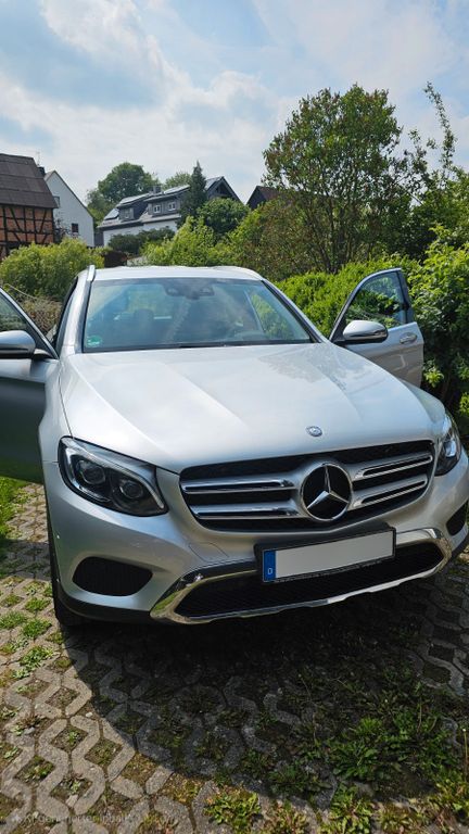 Image of Mercedes-Benz GLC 250