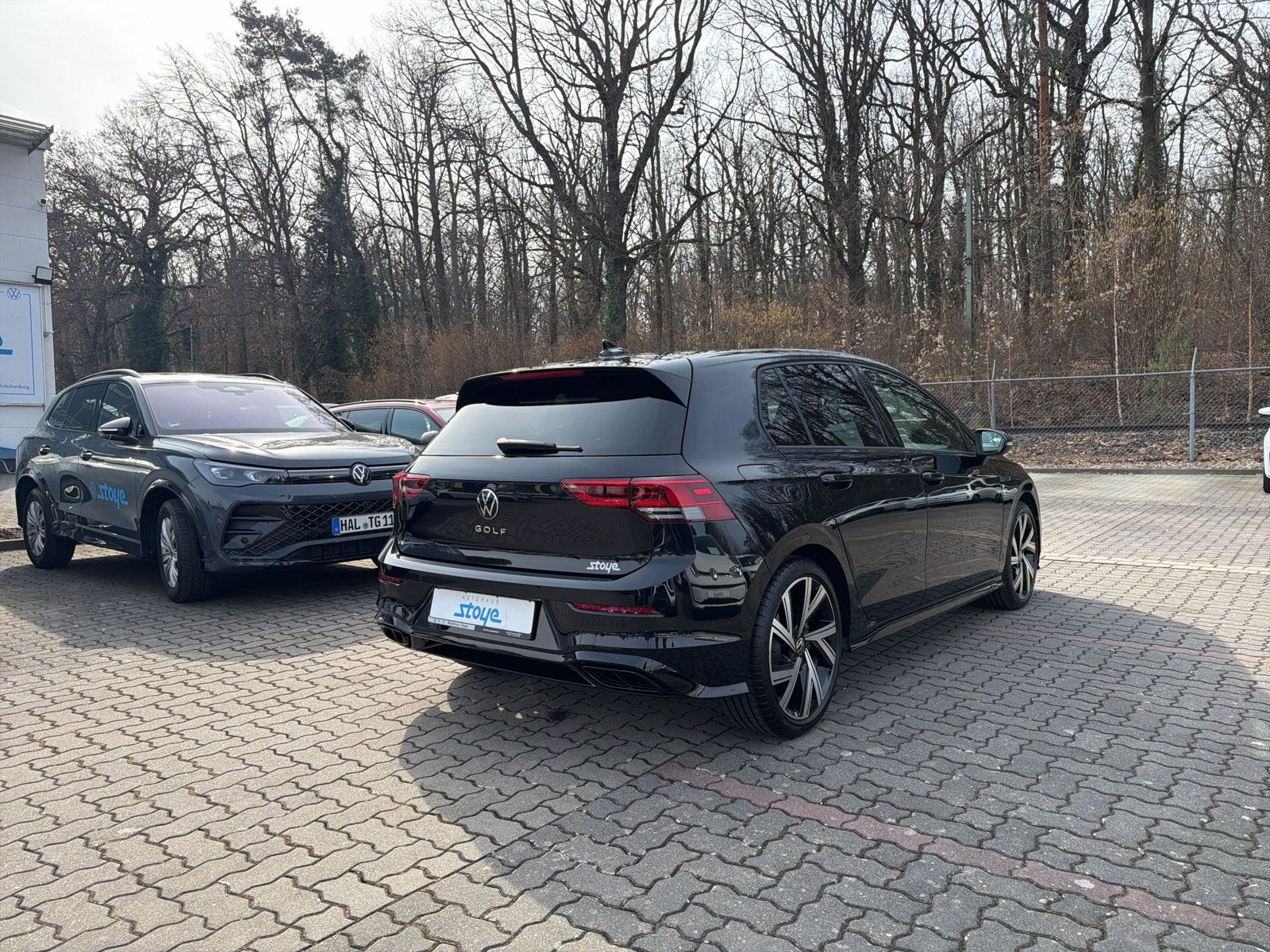 Golf R-Line TSi DSG Navi AZV Kamera ACC LED R-Li