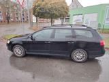 Volkswagen vw passat Kombi - Volkswagen Passat aus 2005: Kombi