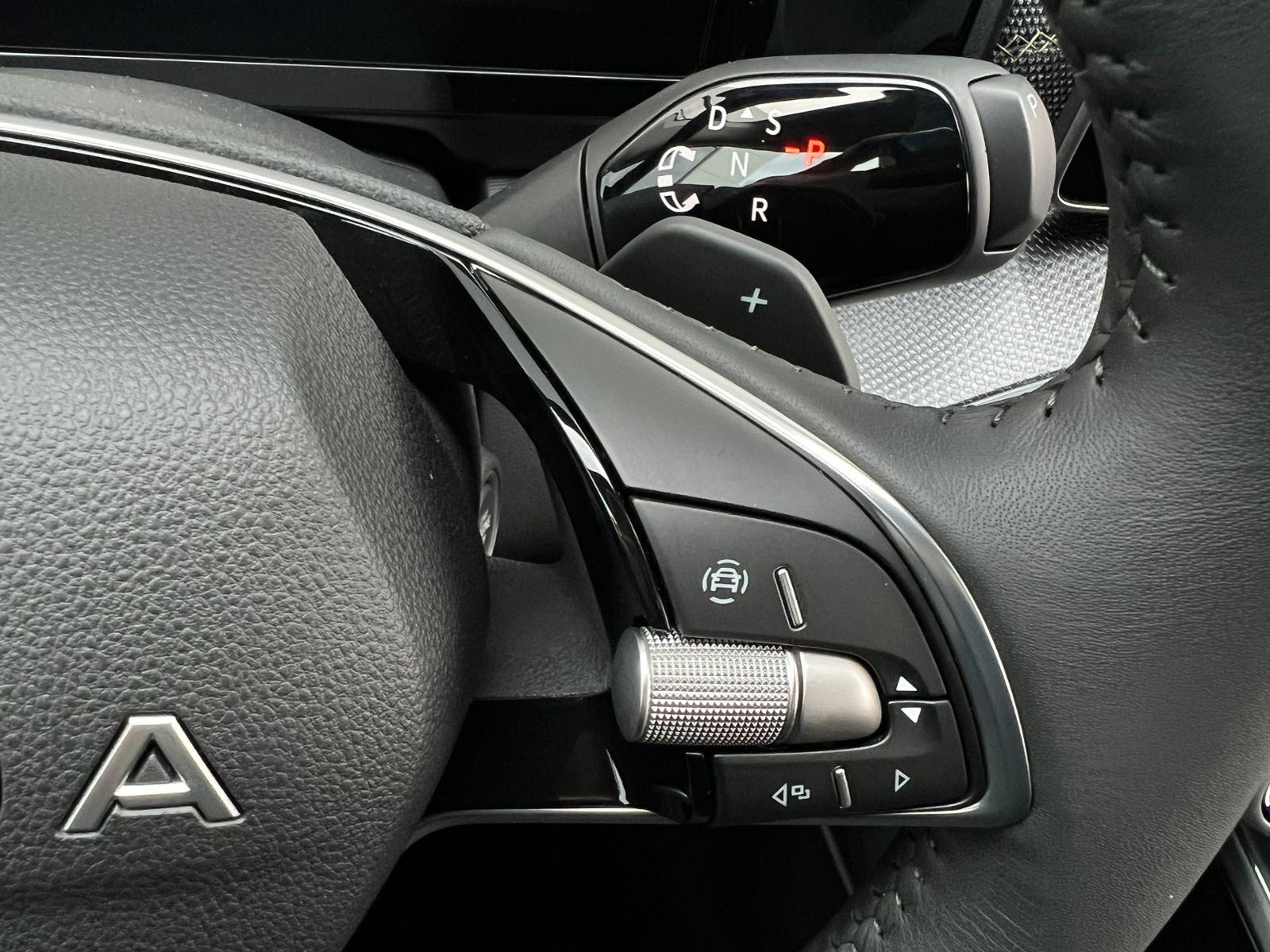 Fahrzeugabbildung SKODA Kodiaq Selection 1.5 TSI mHEV DSG *AHK, LED, Pan