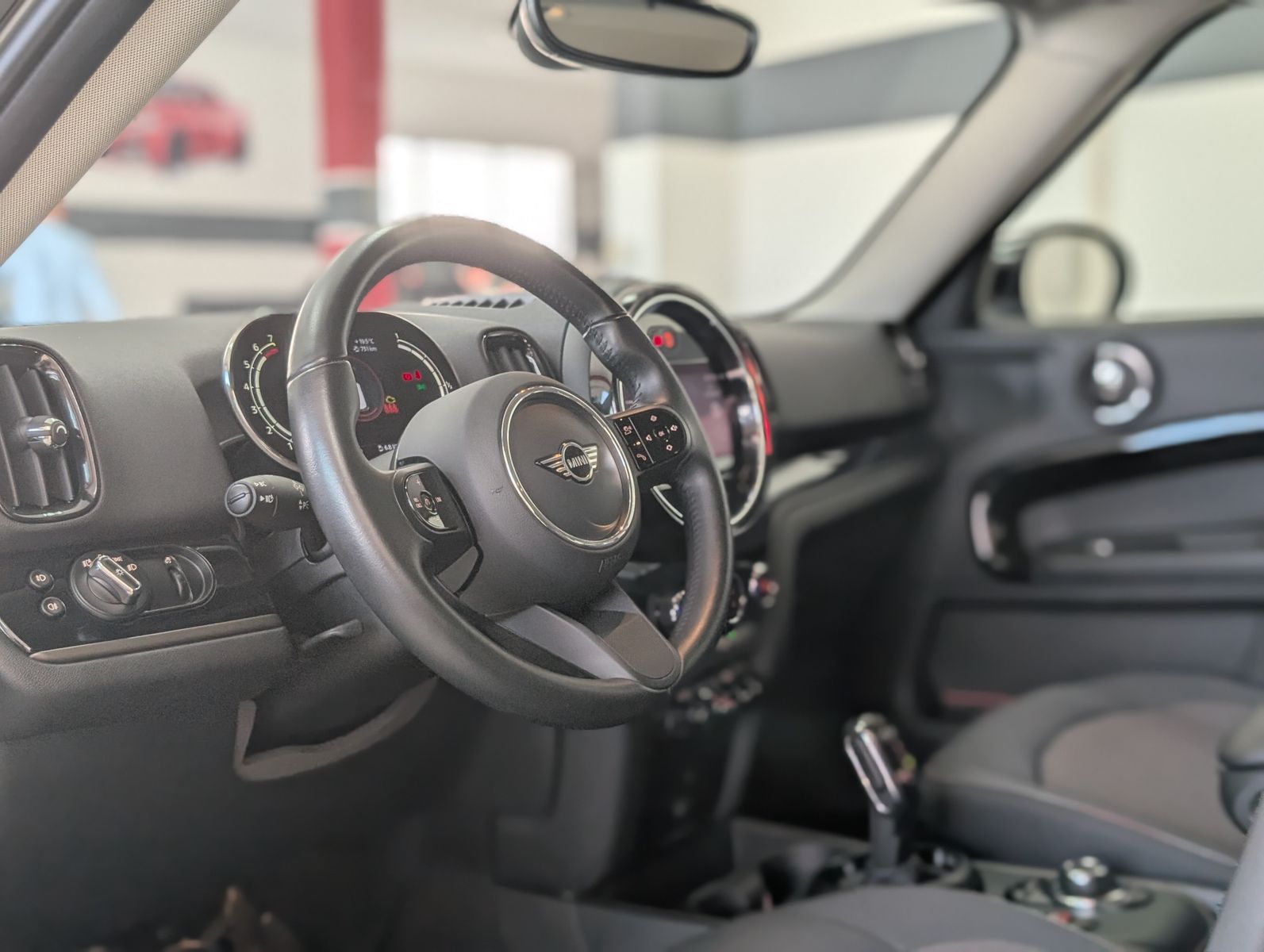 Fahrzeugabbildung MINI Cooper Countryman Untamed Edition LED TEMP PDC