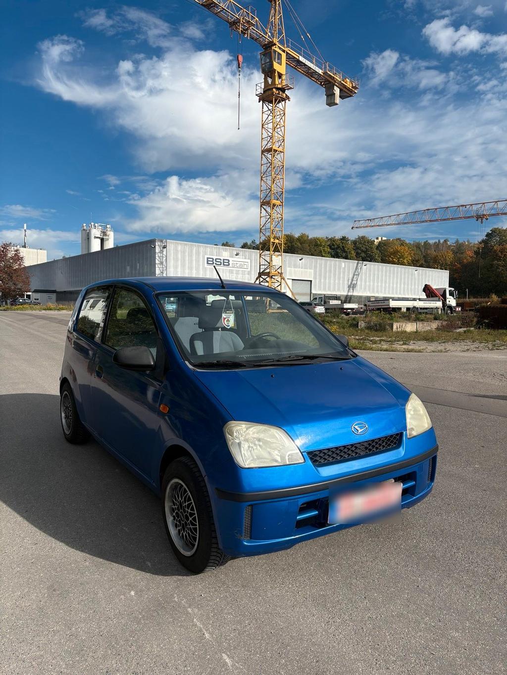 Daihatsu Coure mit 100.000km Tüv 10/2028 B...